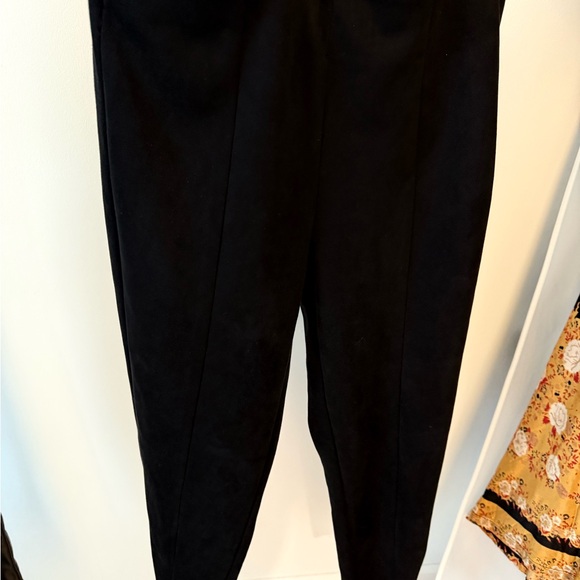 🍀30% Zara Chic Black High-Waisted Faux Suede Leggings - Picture 8 of 15